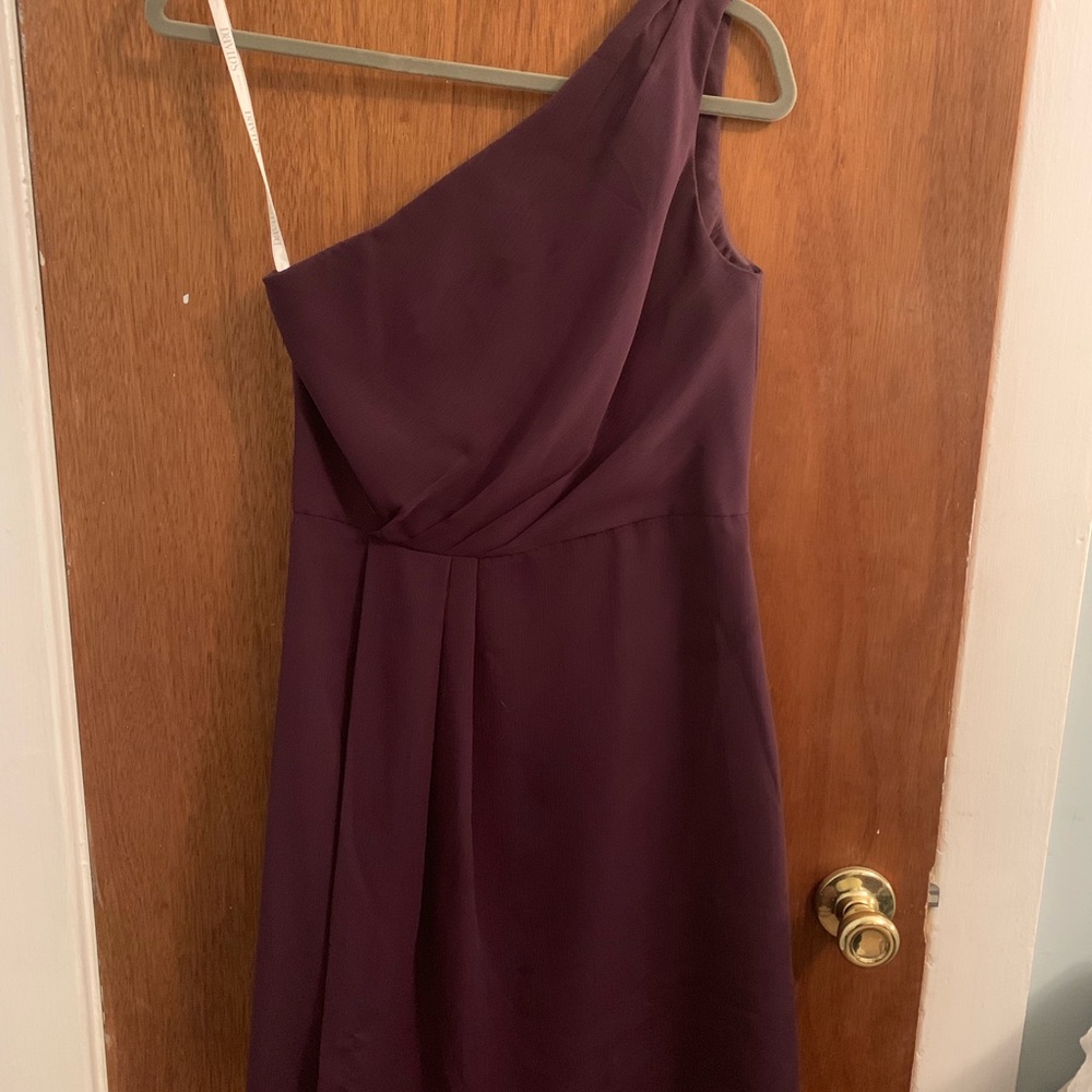David’s Bridal one shoulder plum chiffon dress - Picture 2 of 4